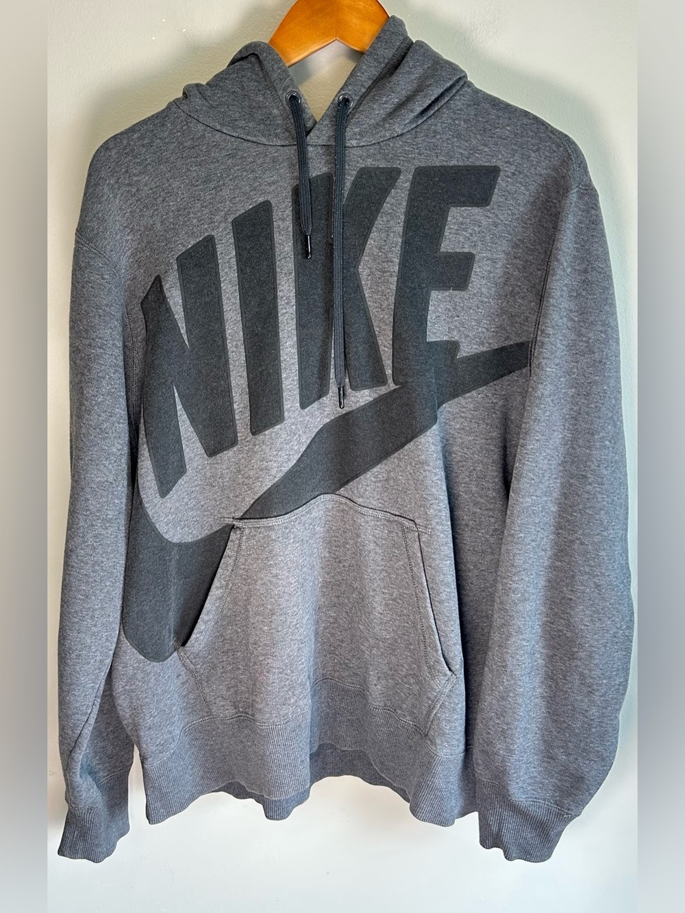 Vintage Nike Sportswear Men’s Hoodie Sweater XXL Big Spellout Swoosh Silver Tag